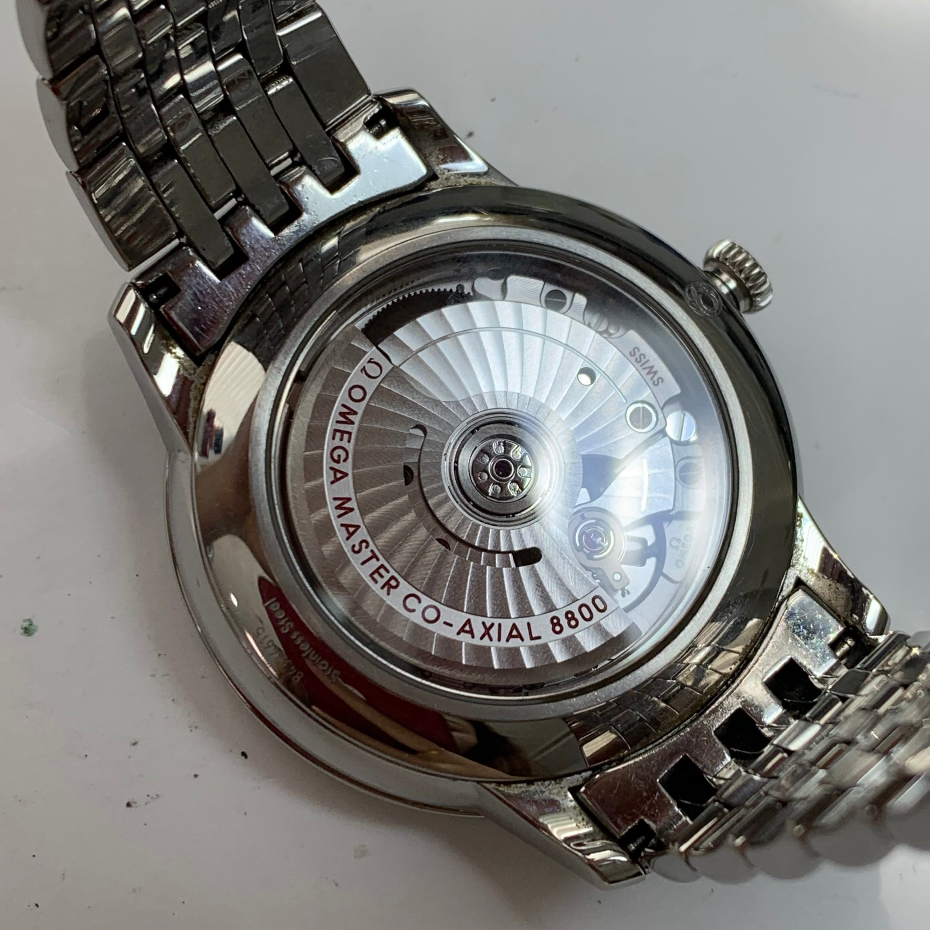 Omega Flying Disc Series 40 434.10.40.20.02.001