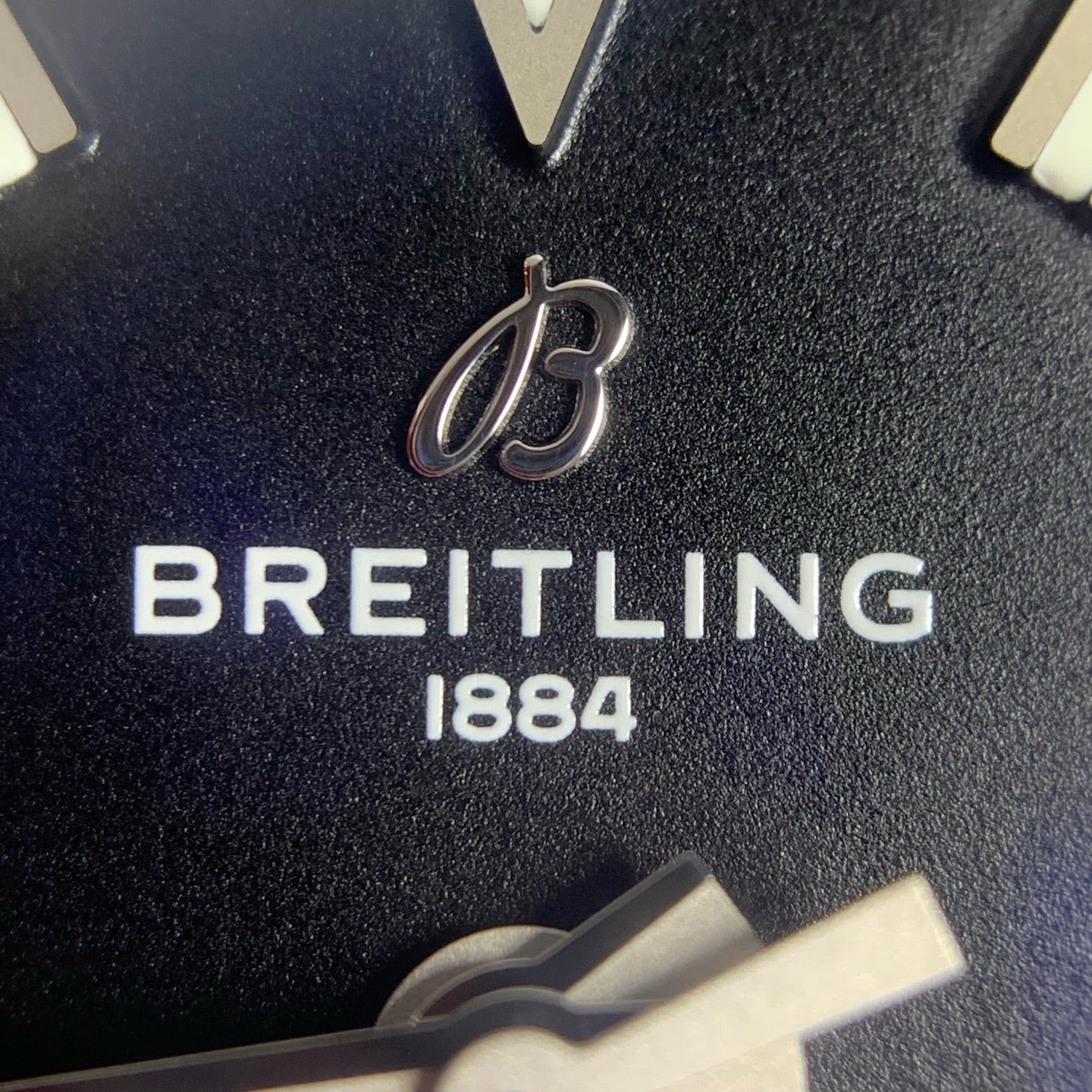 Breitling Avenger 44 millimeters A32320101B1X1