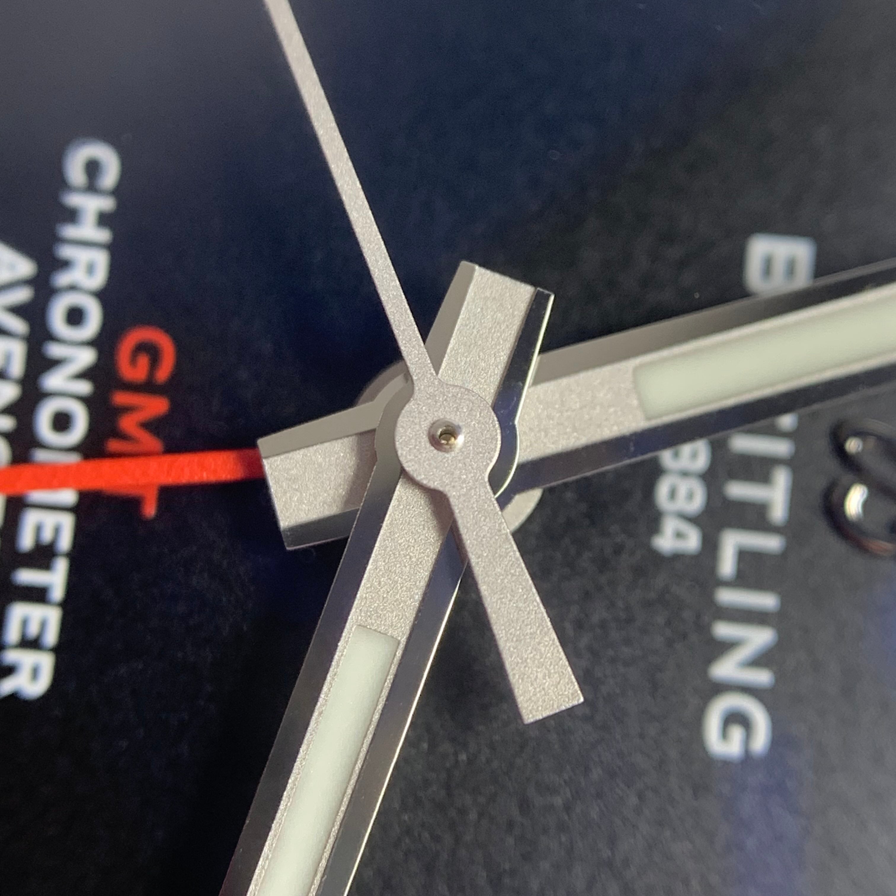 Breitling Avenger 44 millimeters A32320101B1X1