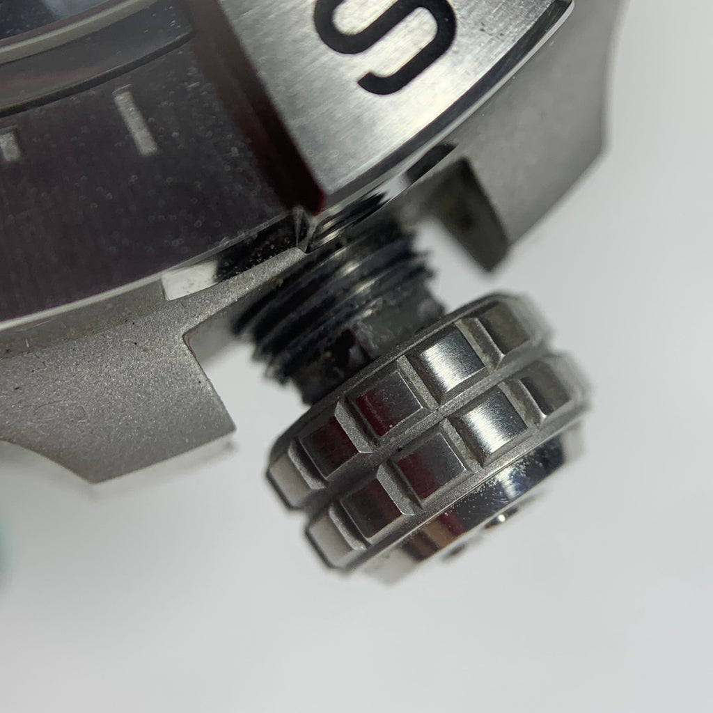 Breitling Avenger 44 millimeters A32320101B1X1