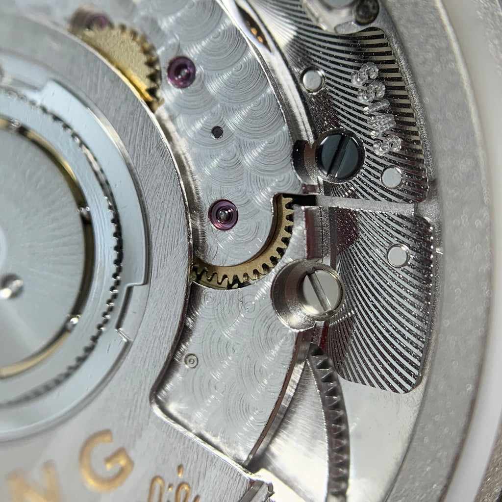 Breitling Avenger 44 millimeters A32320101B1X1