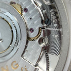 Breitling Avenger 44 millimeters A32320101B1X1