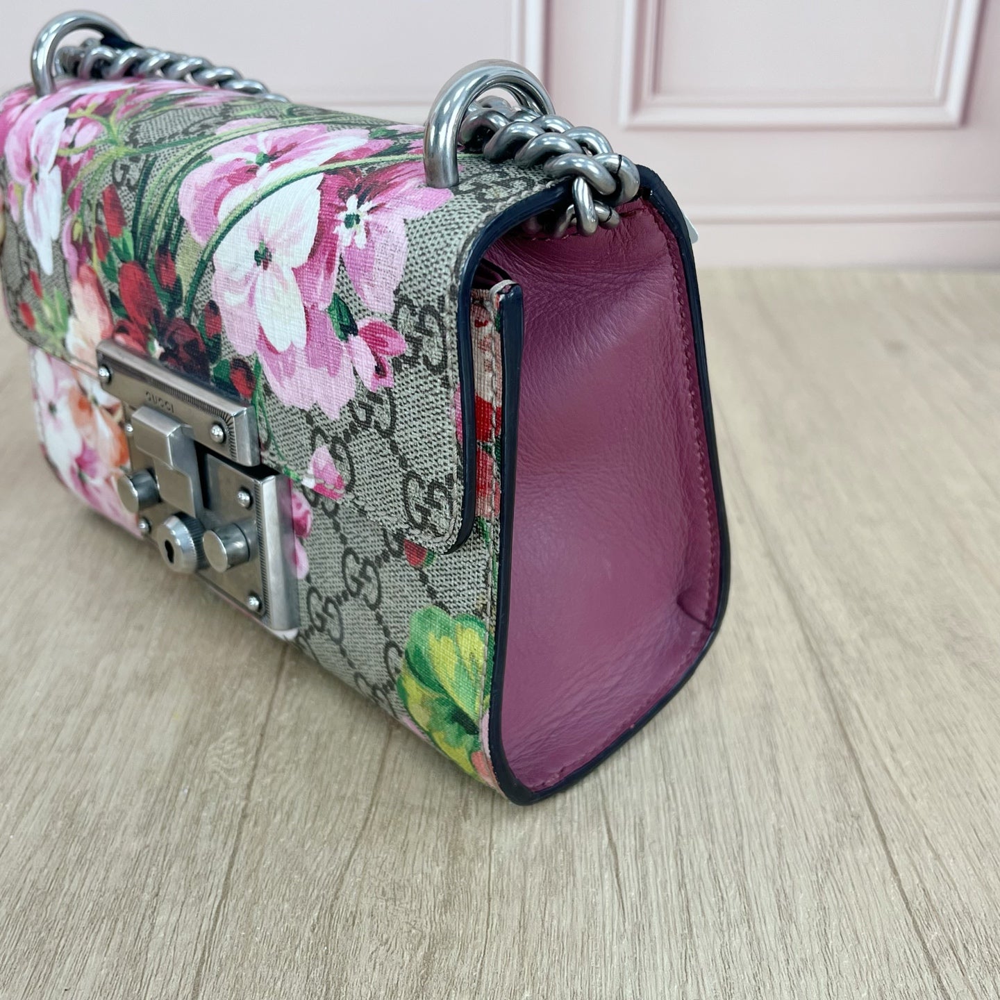 Gucci Red 409487-KU21N-8693