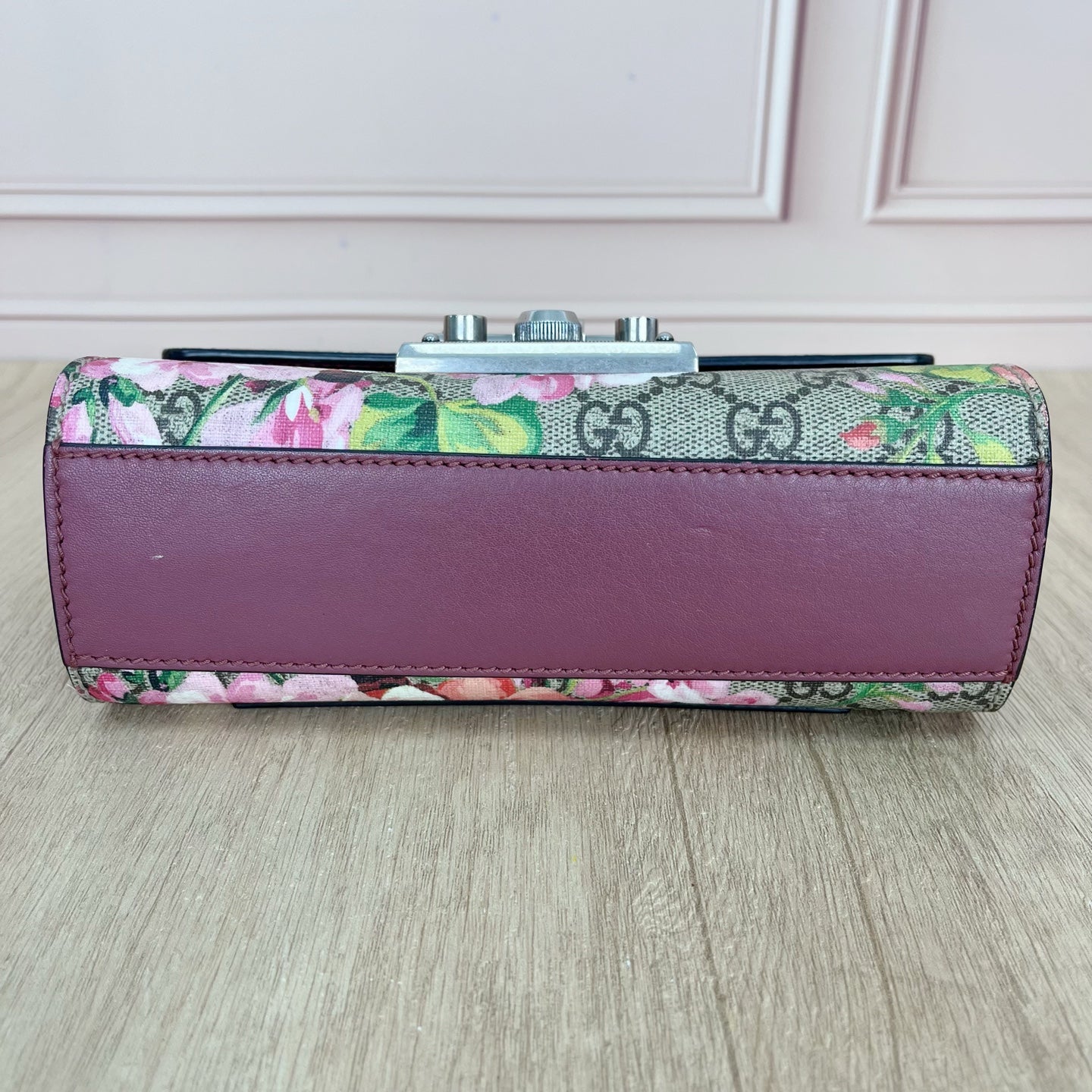 Gucci Red 409487-KU21N-8693