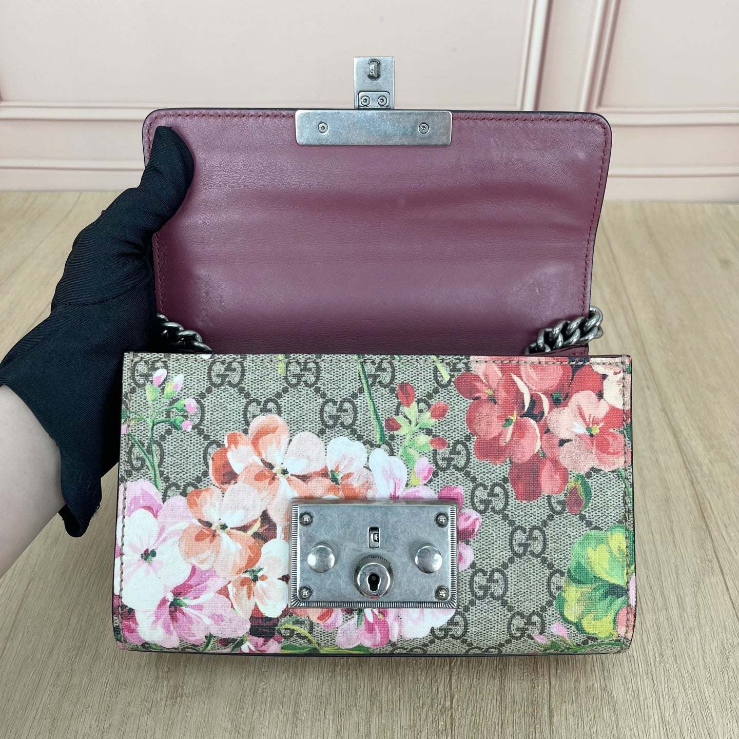 Gucci Red 409487-KU21N-8693