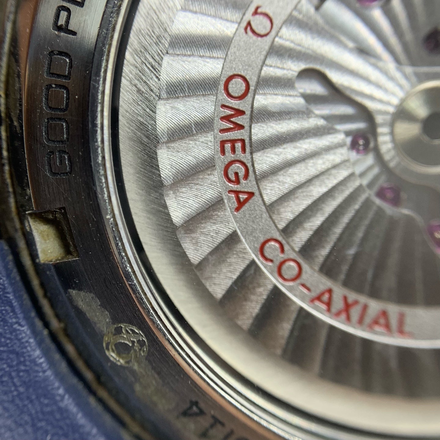 Omega Seahorse 43.5 millimeters 232.32.44.22.03.001