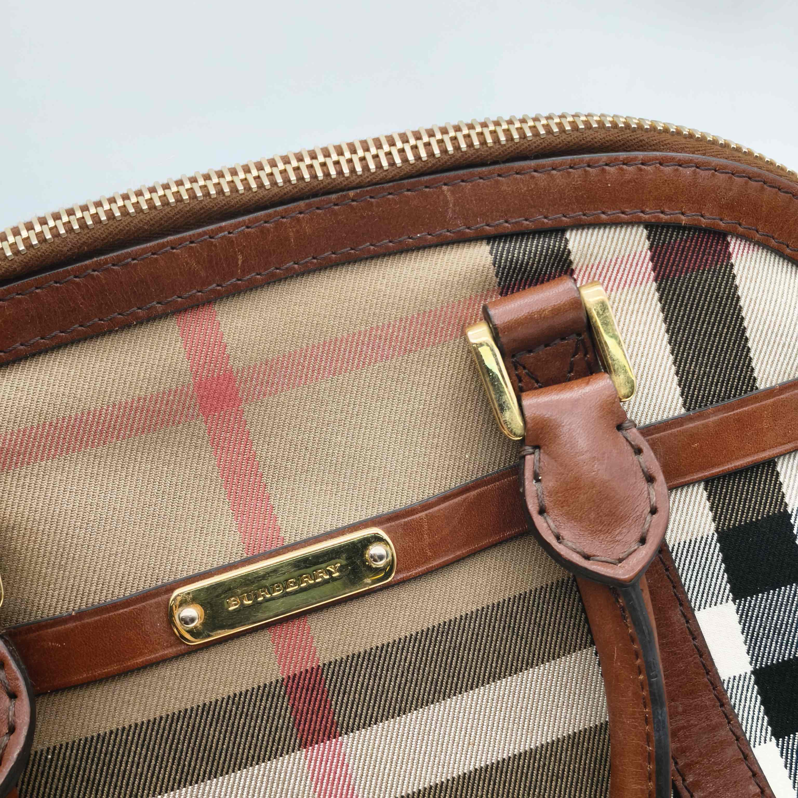 Burberry Canvas Red