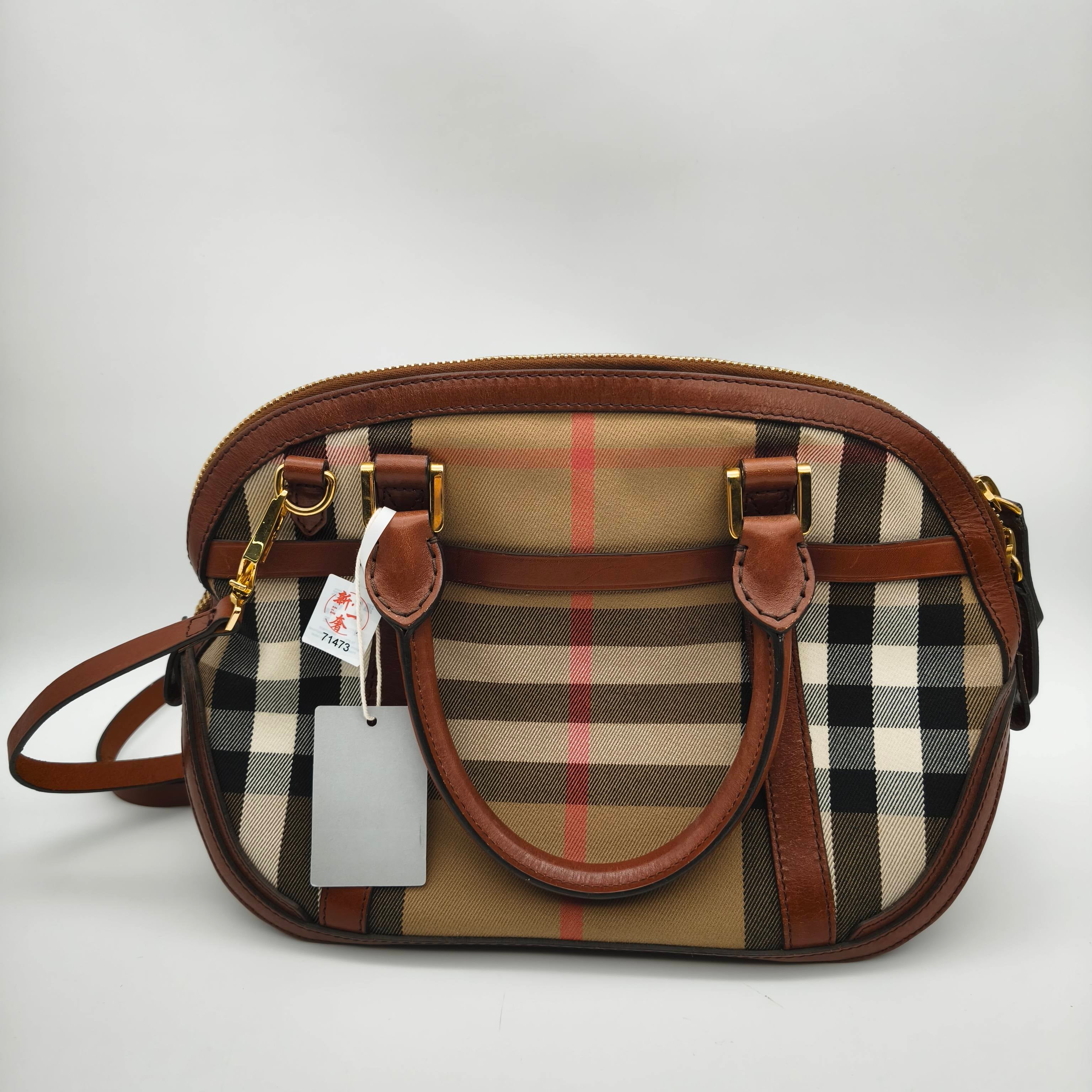 Burberry Canvas Red