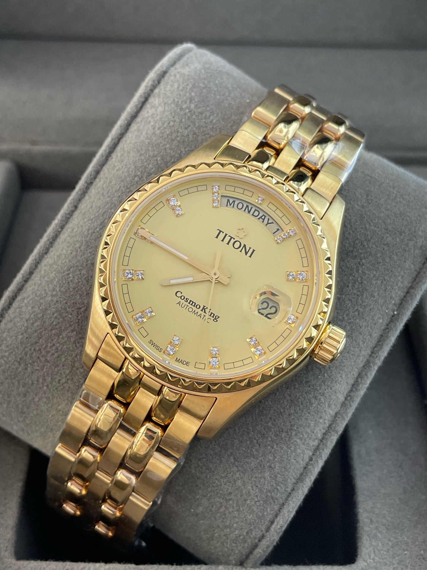 Longines Gold Automatic (self-winding) watch