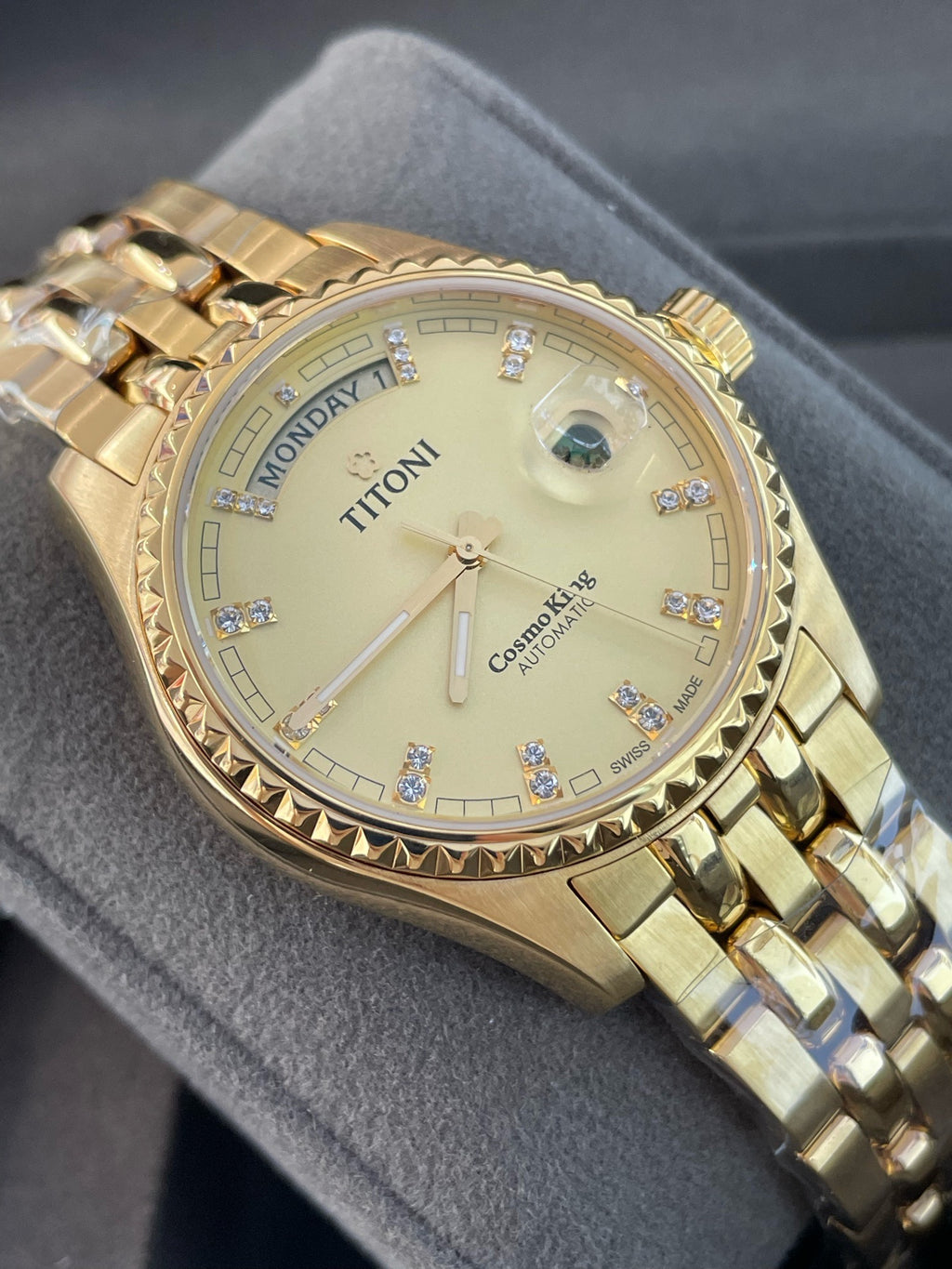 Longines Gold Automatic (self-winding) watch
