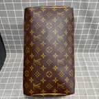 Louis Vuitton Leather M41526
