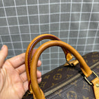 Louis Vuitton Leather M41526