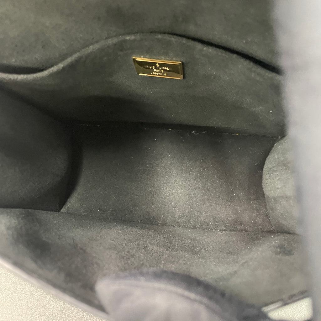 Louis Vuitton Messenger Bag