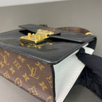 Louis Vuitton Messenger Bag