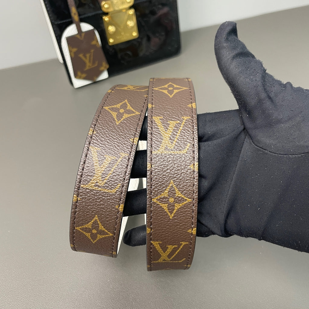 Louis Vuitton Messenger Bag