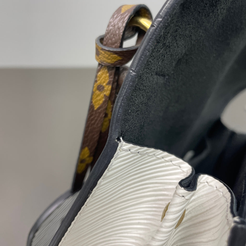 Louis Vuitton Messenger Bag