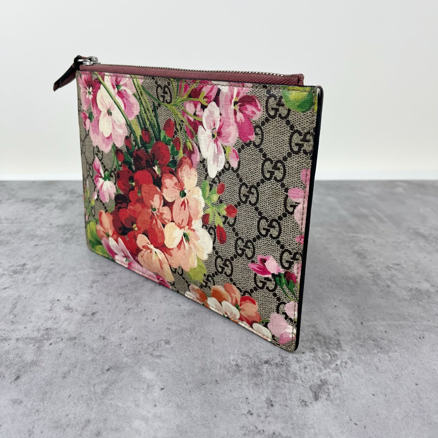 Gucci Red Clutch 410807-KU23N-8693