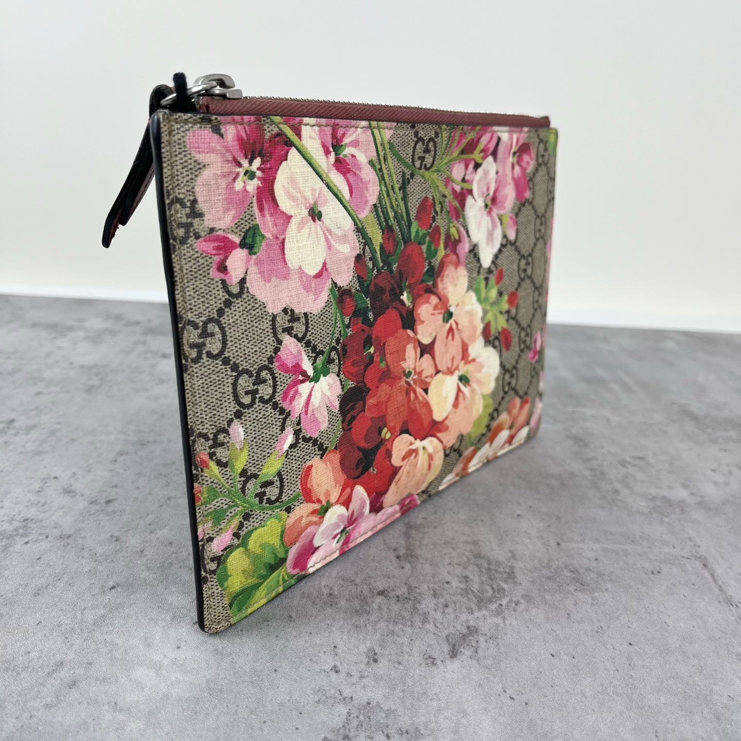 Gucci Red Clutch 410807-KU23N-8693