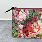 Gucci Red Clutch 410807-KU23N-8693