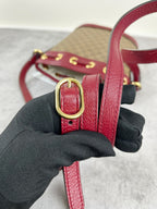Gucci 647801-2T0AG-8580