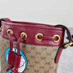 Gucci 647801-2T0AG-8580