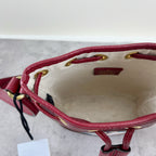 Gucci 647801-2T0AG-8580