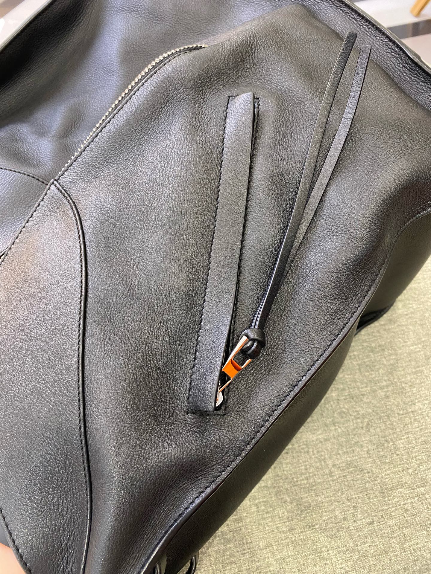 Loewe Black