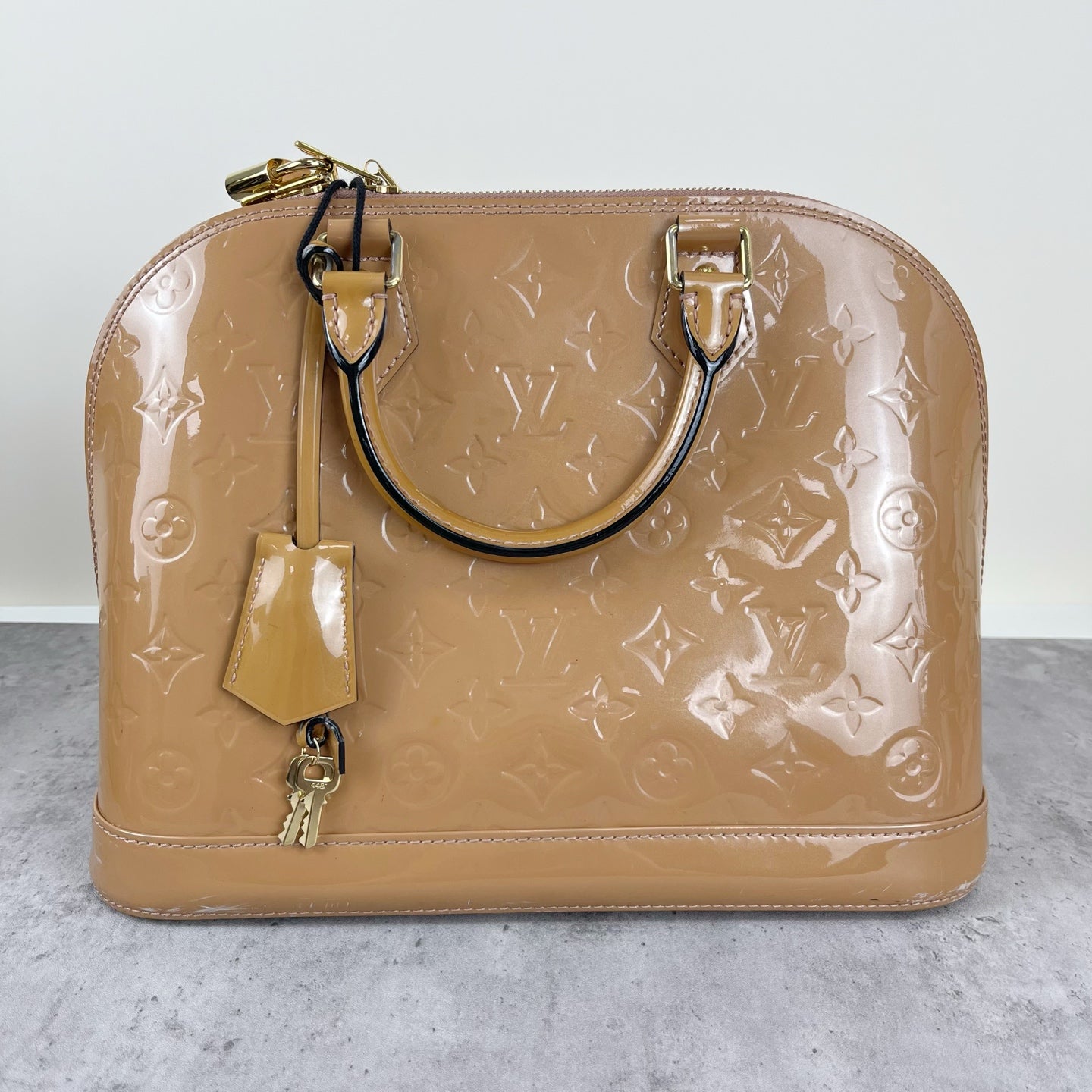 Louis Vuitton M50563