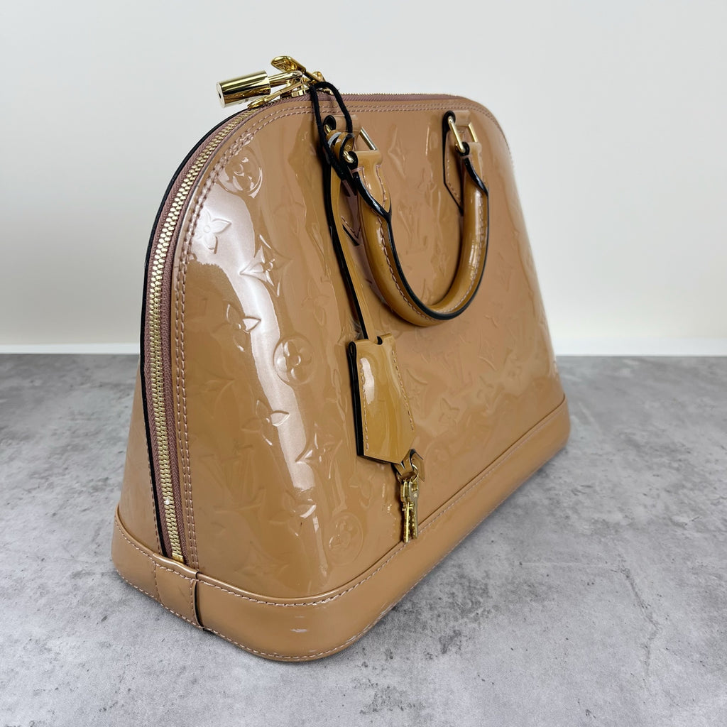 Louis Vuitton M50563