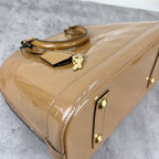 Louis Vuitton M50563