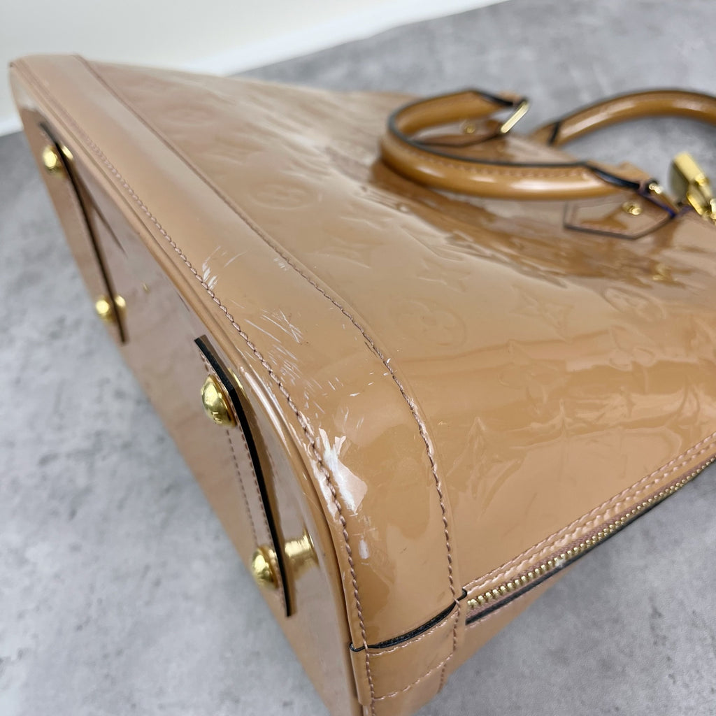 Louis Vuitton M50563