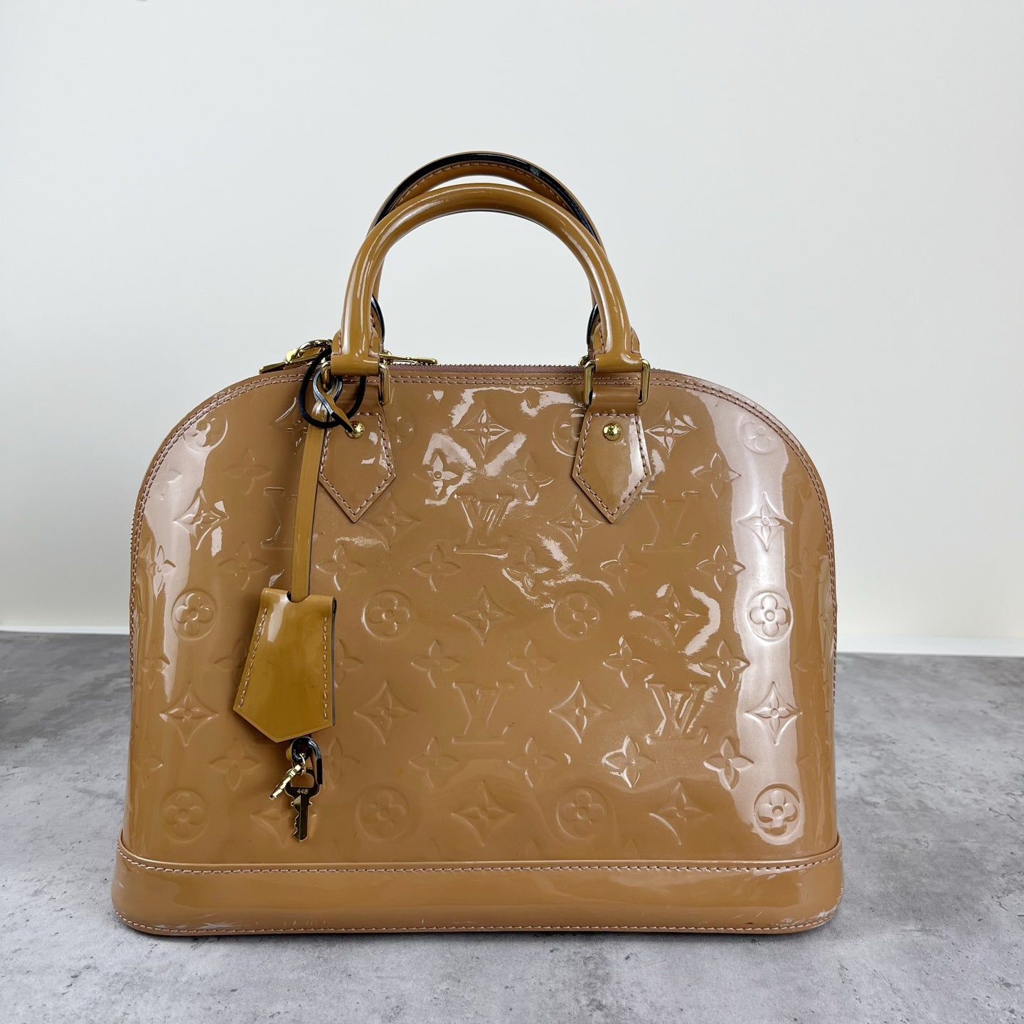 Louis Vuitton M50563
