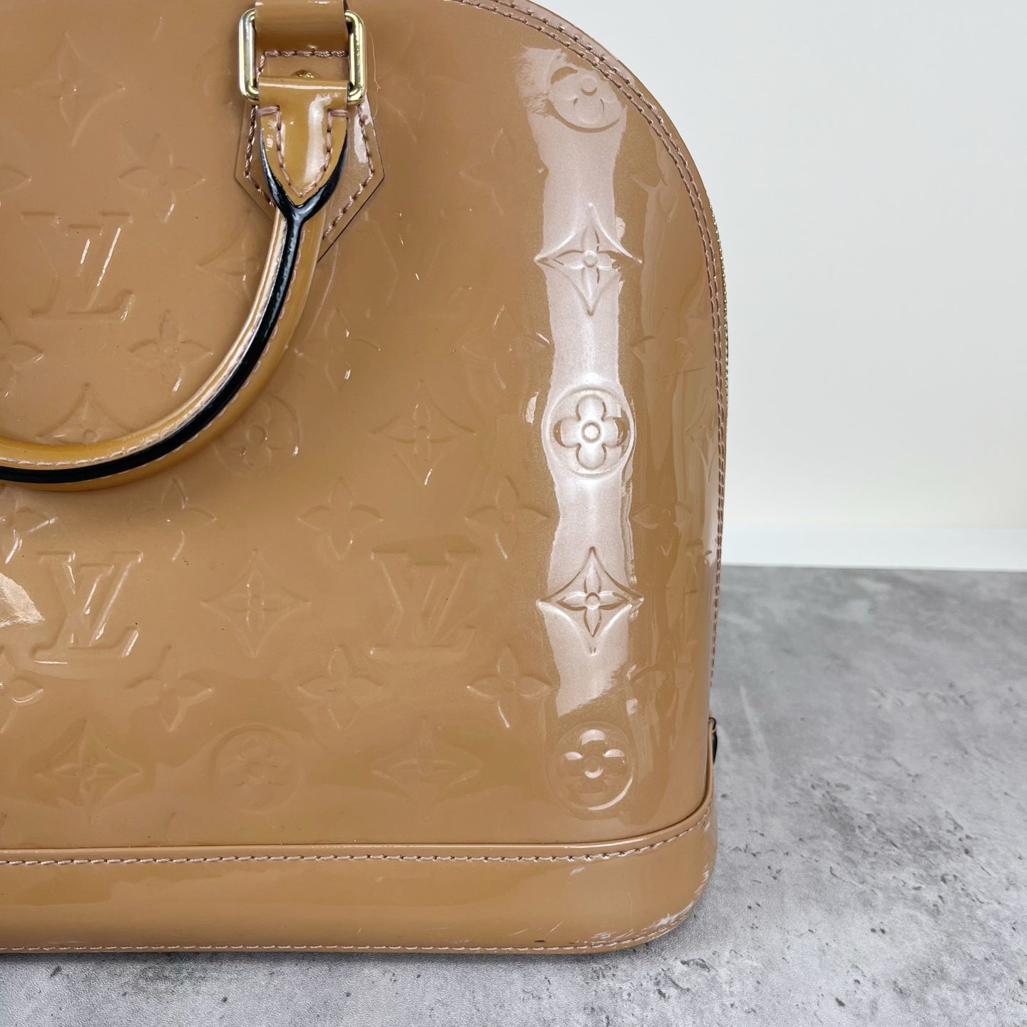 Louis Vuitton M50563
