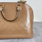 Louis Vuitton M50563