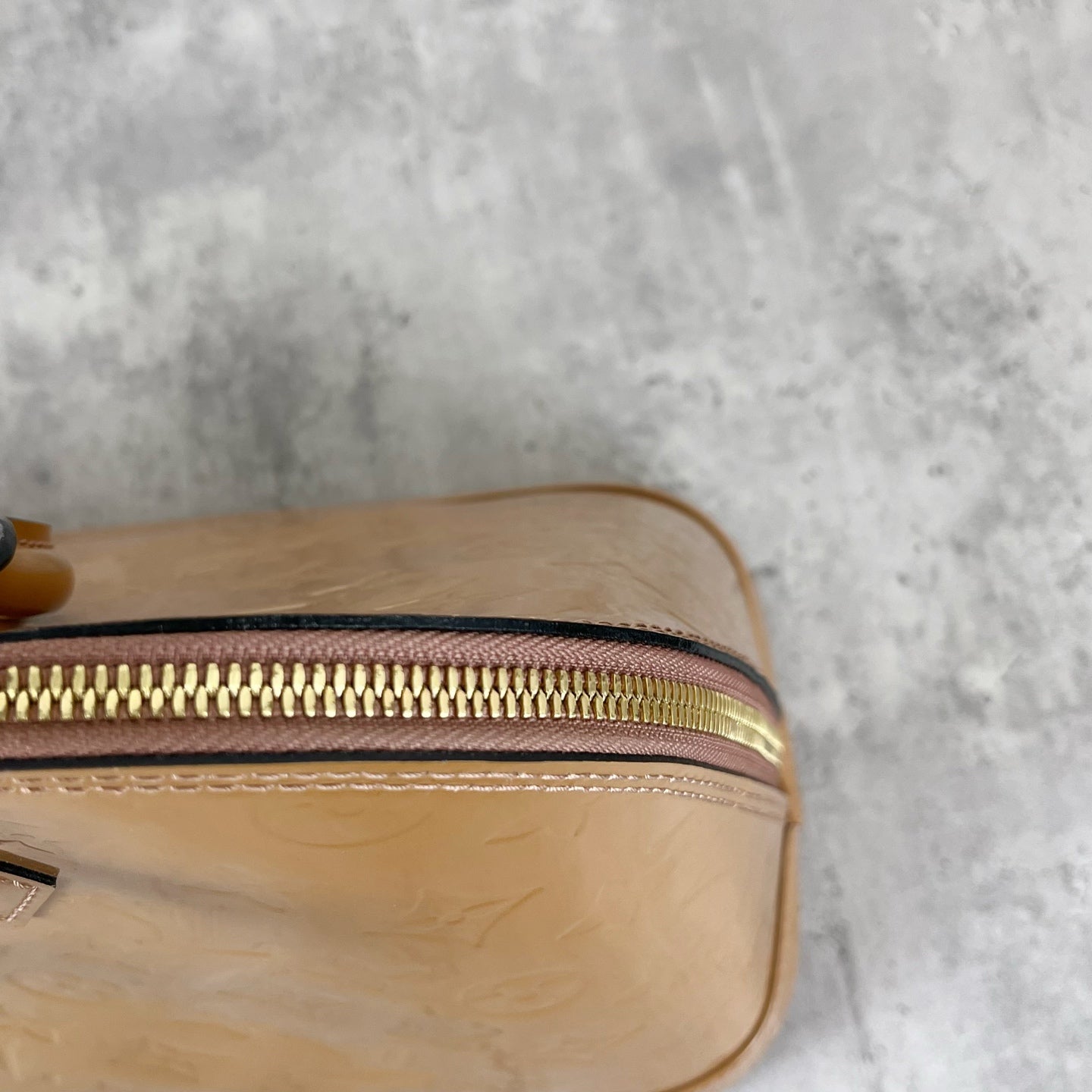 Louis Vuitton M50563
