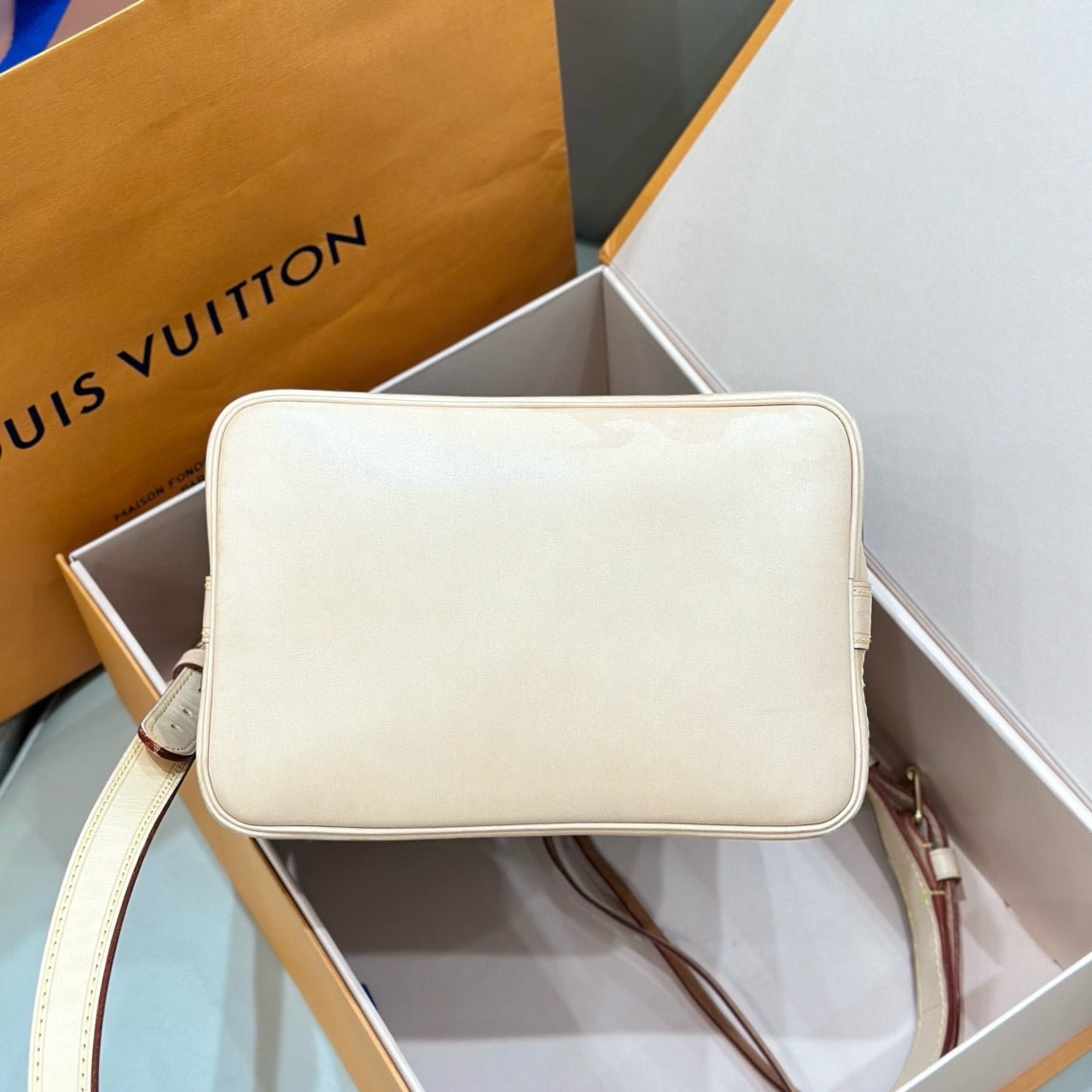 Louis Vuitton NOÉ BB Handbag Bucket & Drawstring Bag 22 x 24 x 15 M46983