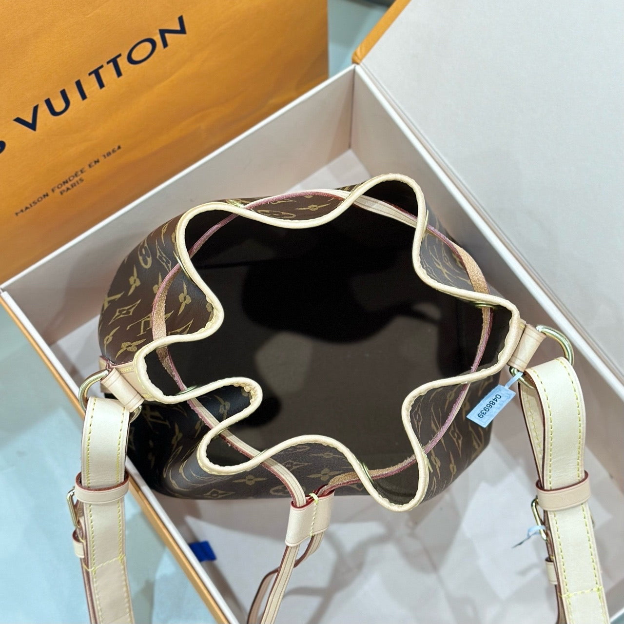 Louis Vuitton NOÉ BB Handbag Bucket & Drawstring Bag 22 x 24 x 15 M46983