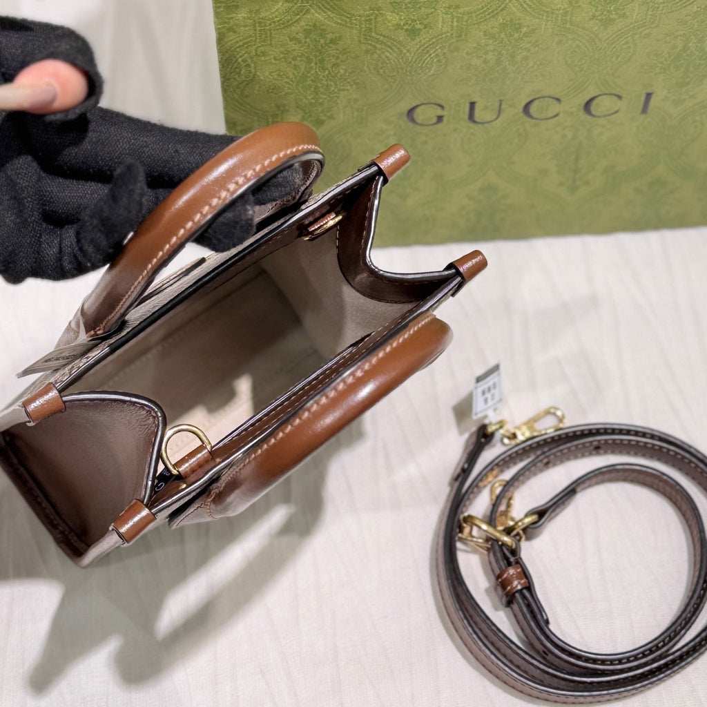 Gucci GG Retro Collection Tote 16 cm (width) x 20 cm (height) x 7 cm (depth) 671623 92TCG 8563