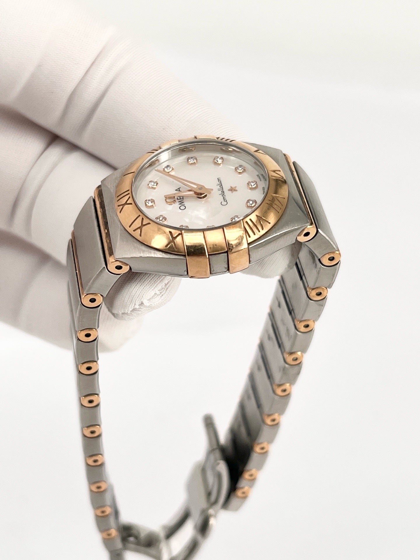 Omega Rose gold Quartz watch