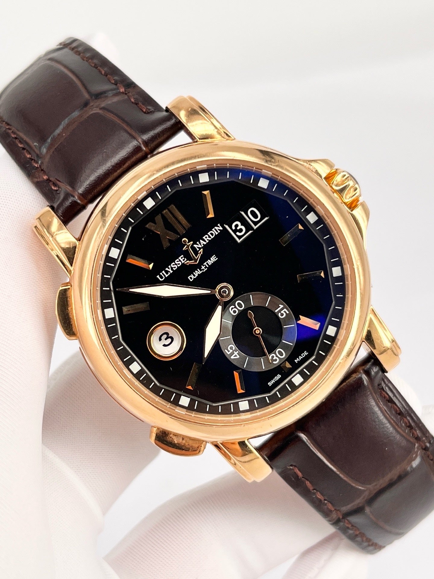 Ulysse Nardin Rose gold Automatic (self-winding) watch