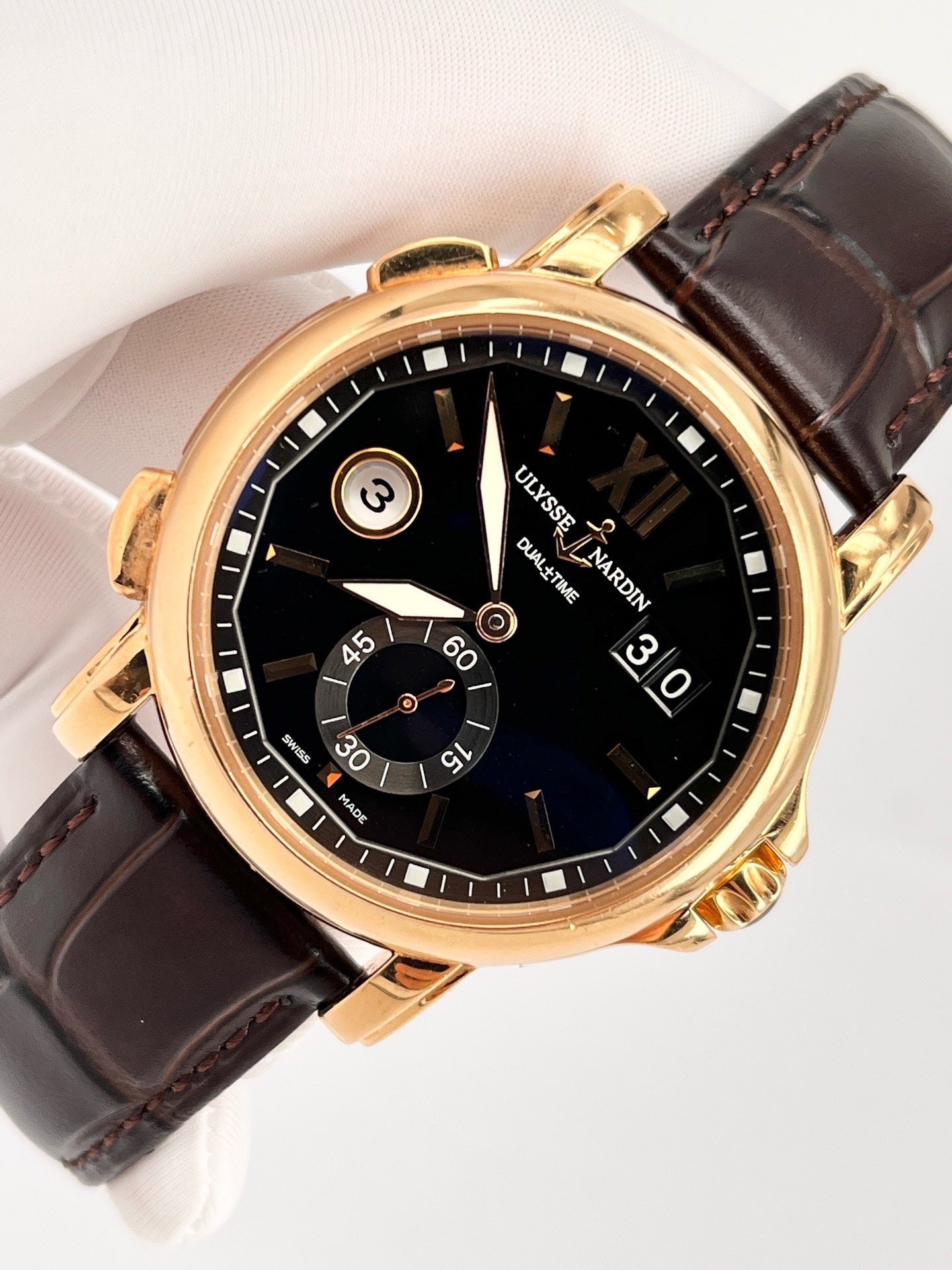 Ulysse Nardin Rose gold Automatic (self-winding) watch