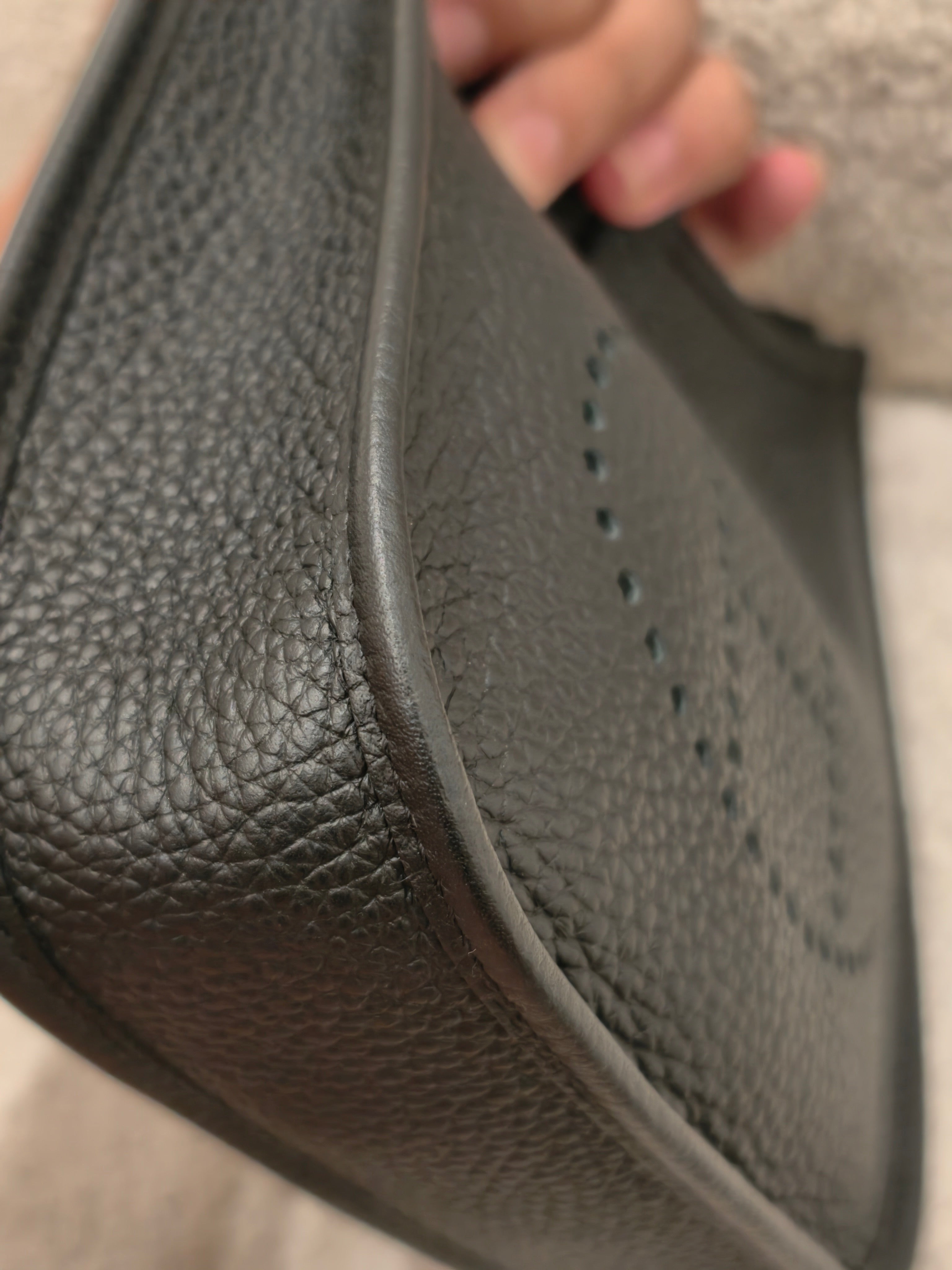 Hermes Black