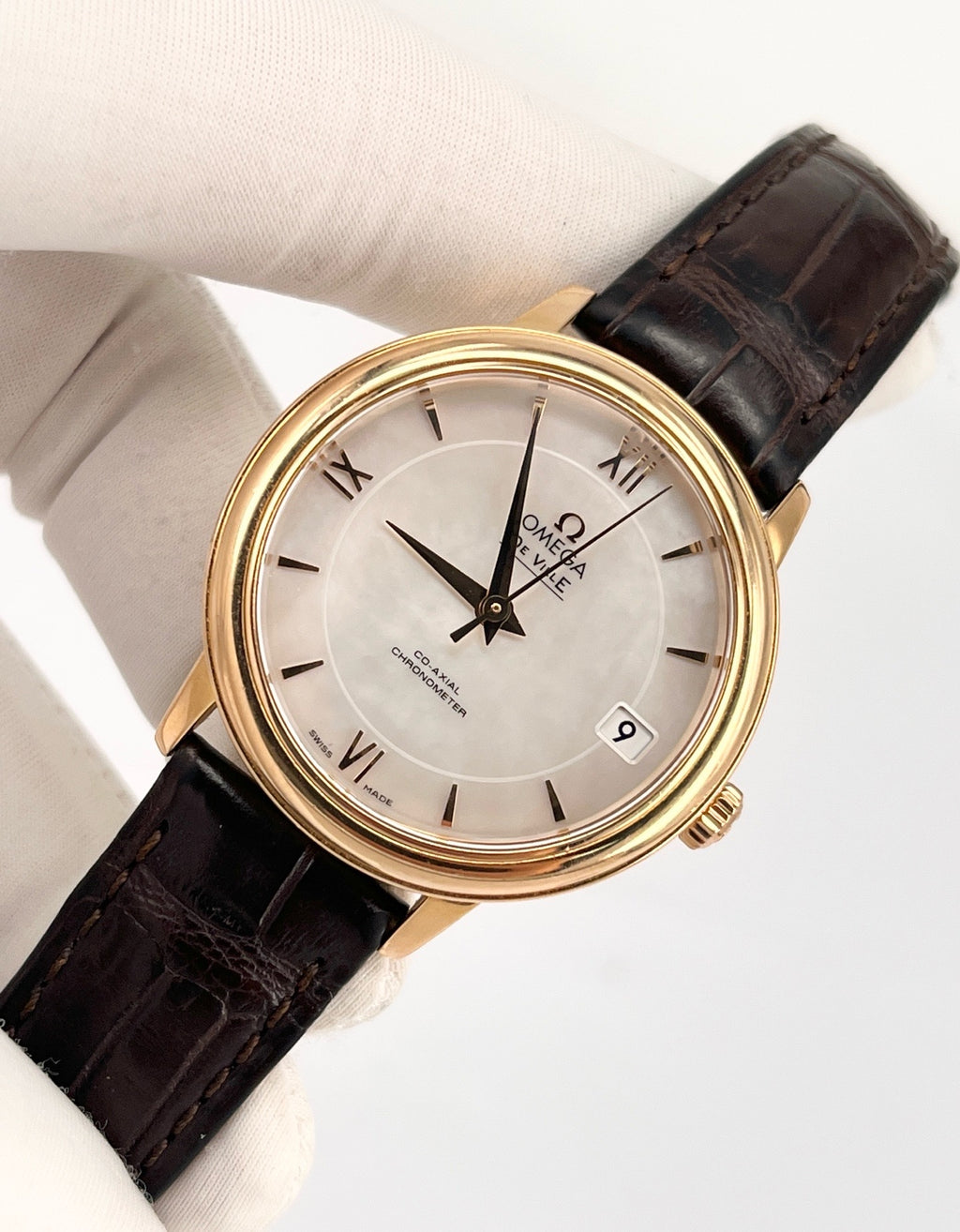 Omega Rose gold Mechanical watch