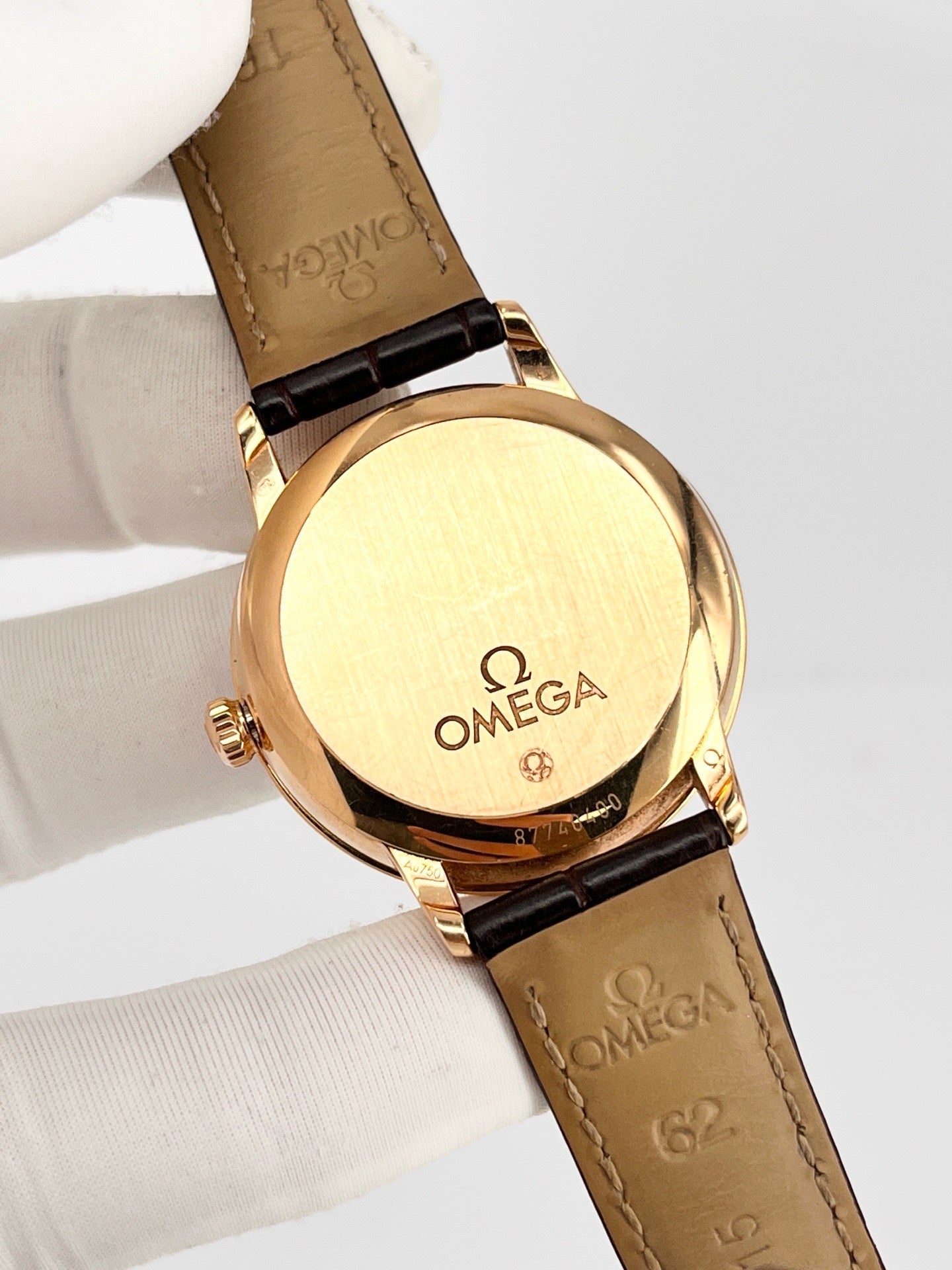Omega Rose gold Mechanical watch