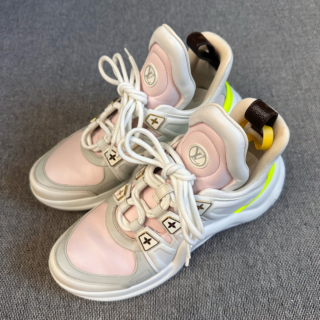 Louis Vuitton White Lifestyle sneakers