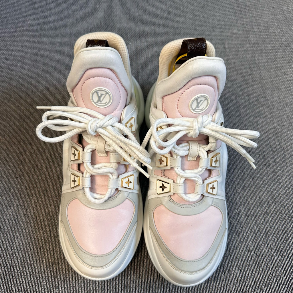 Louis Vuitton White Lifestyle sneakers