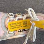 Louis Vuitton White Lifestyle sneakers