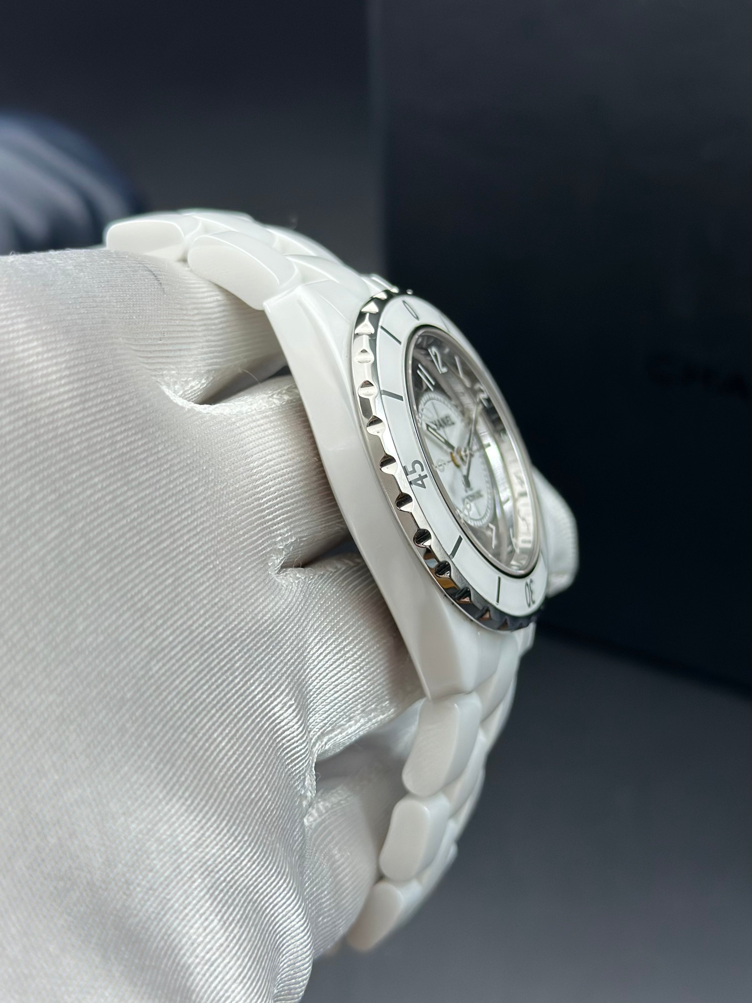 Chanel Automatic (self-winding) watch