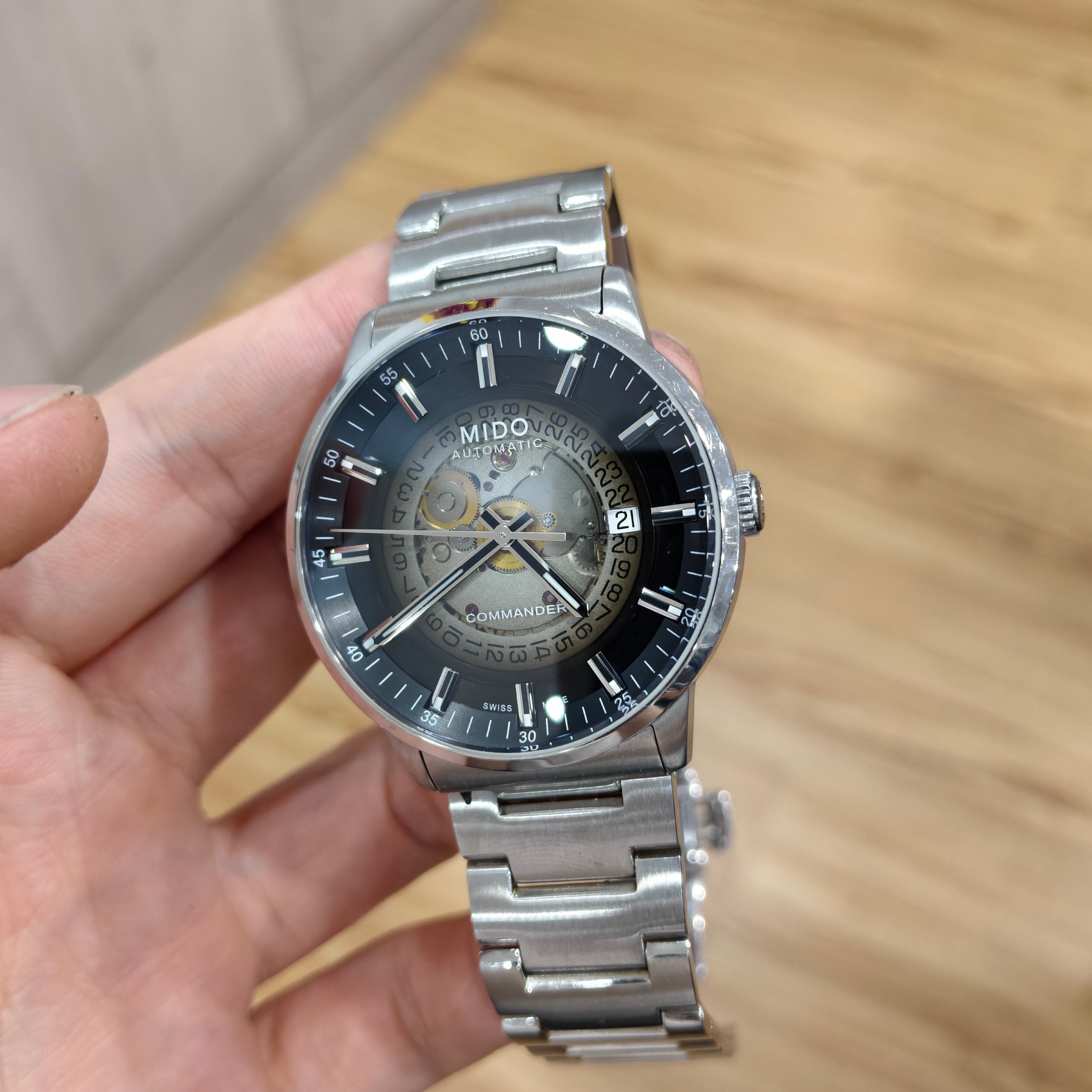 Mido Commander Automatic (self-winding) watch 40 millimeters M021.407.11.411.00