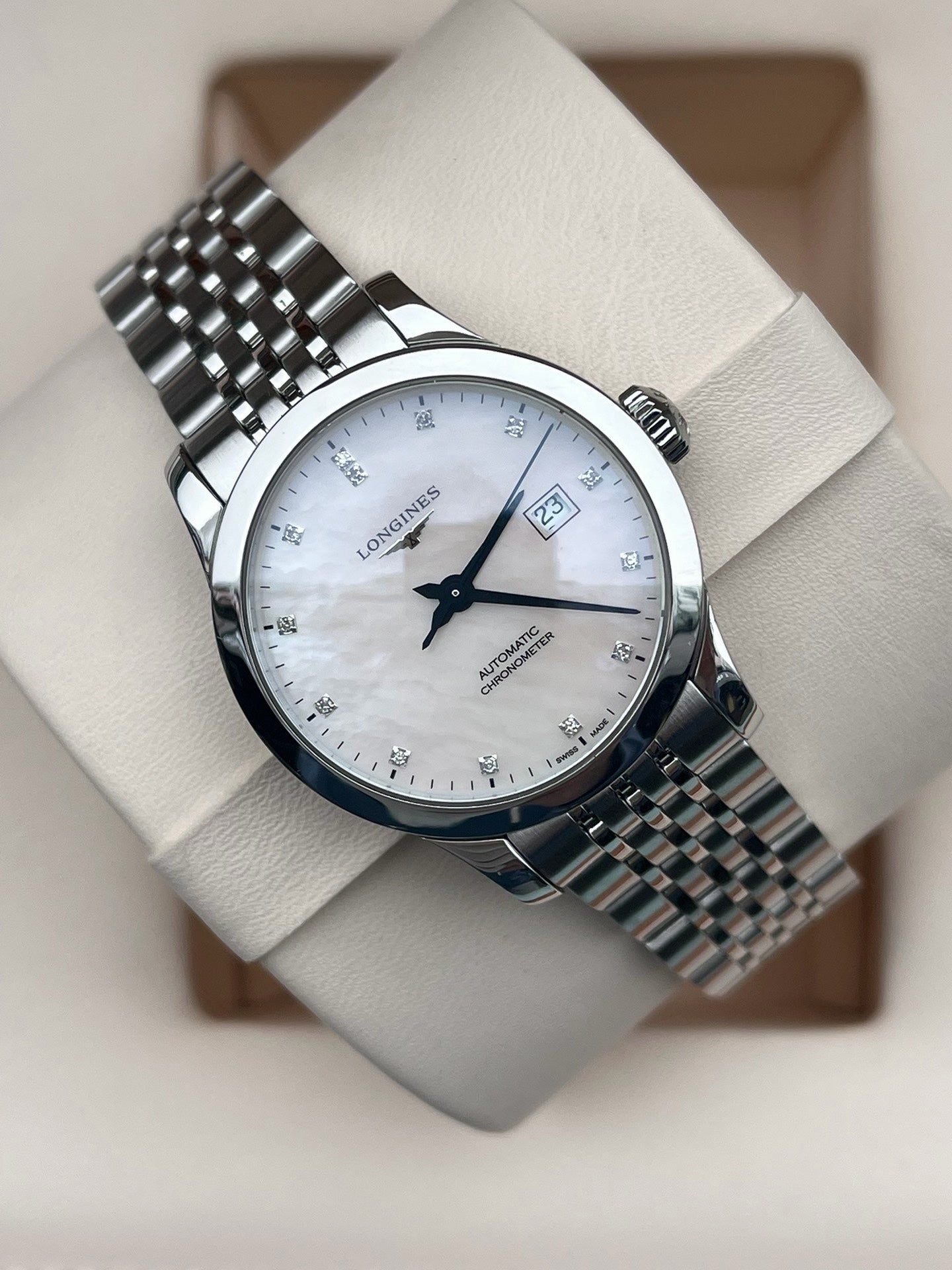 Longines The Pioneer Series White Automatic (self-winding) watch 30.00mm L2.321.4.87.6
